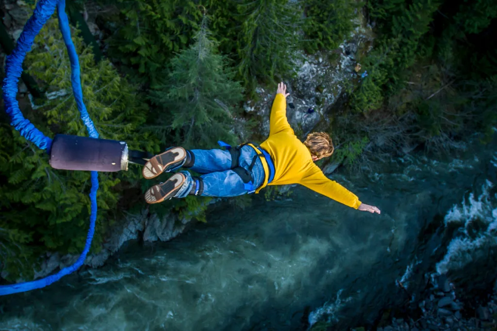 Bungee jumping